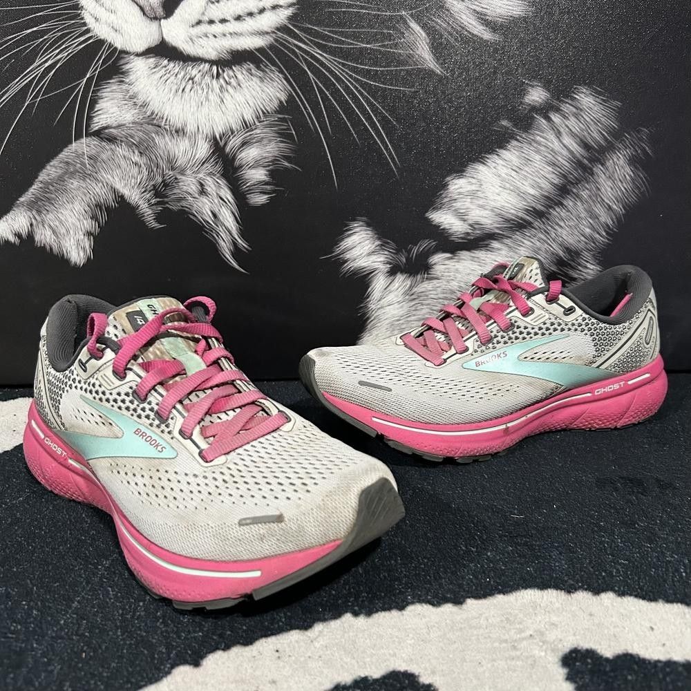 Brooks Ghost 14 1203561B024 Athletic Sneaker Women's 8 Gray Mesh Jogging Running
